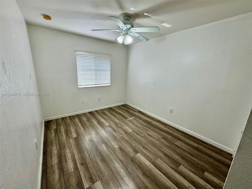 For Rent: $3,000 (3 beds, 2 baths, 1700 Square Feet)