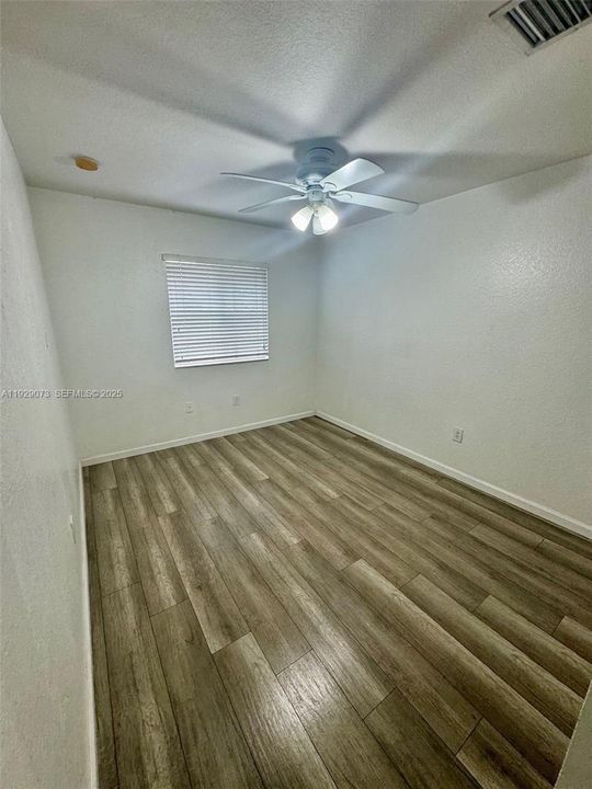 For Rent: $3,000 (3 beds, 2 baths, 1700 Square Feet)