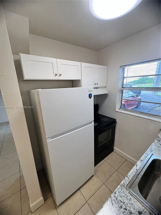 В аренду: $1,395 (1 спален, 1 ванн, 7680 Квадратных фут)