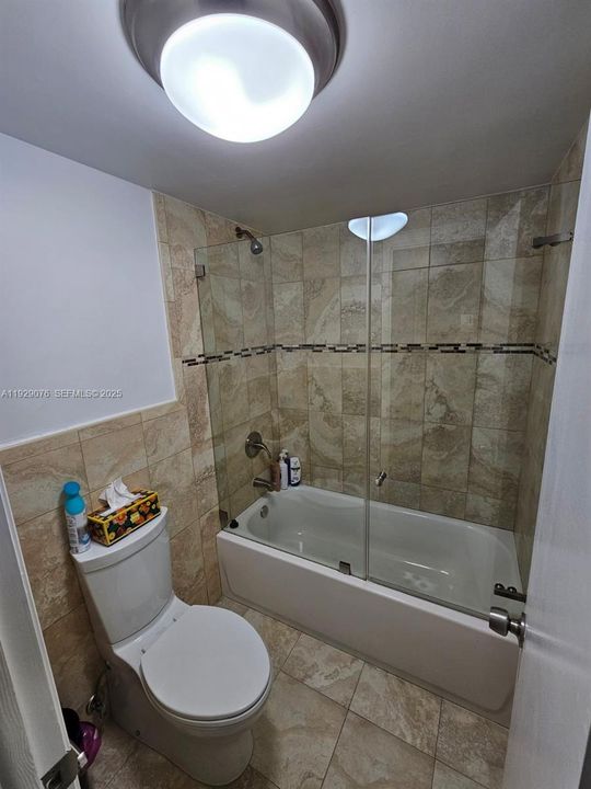 For Rent: $4,600 (2 beds, 2 baths, 1024 Square Feet)