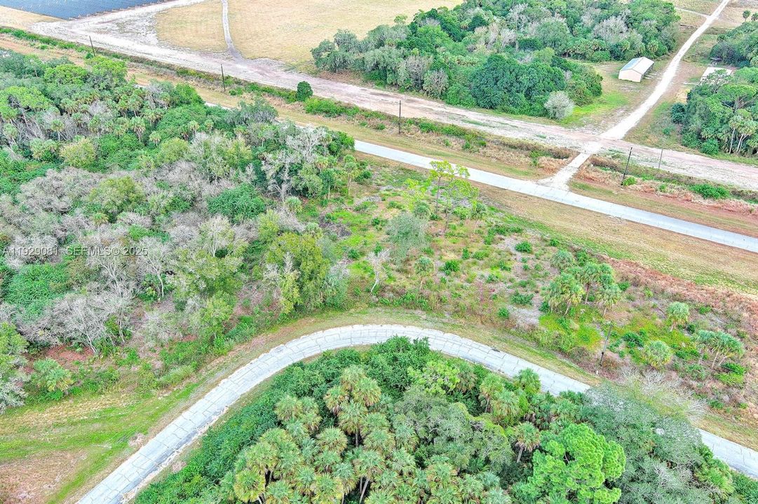 待售: $32,000 (0.27 acres)