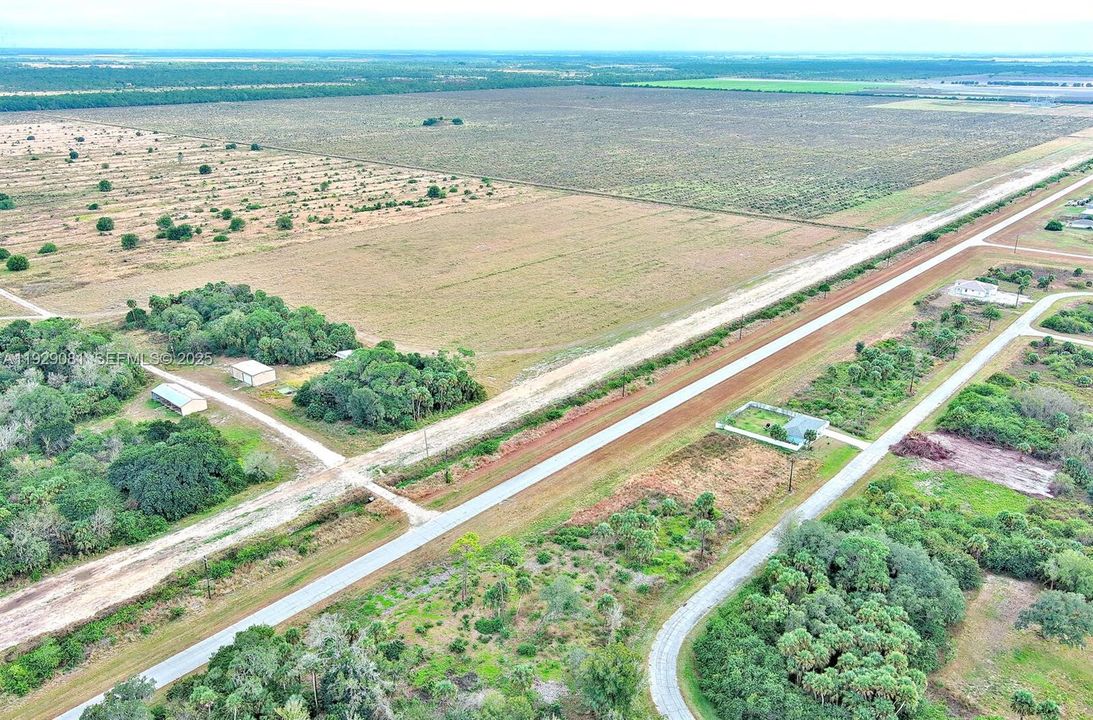 待售: $32,000 (0.27 acres)