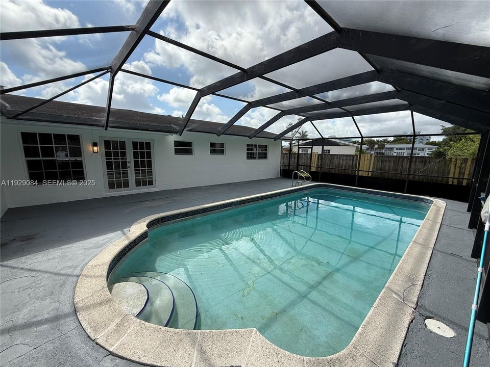 В аренду: $3,500 (3 спален, 2 ванн, 1404 Квадратных фут)