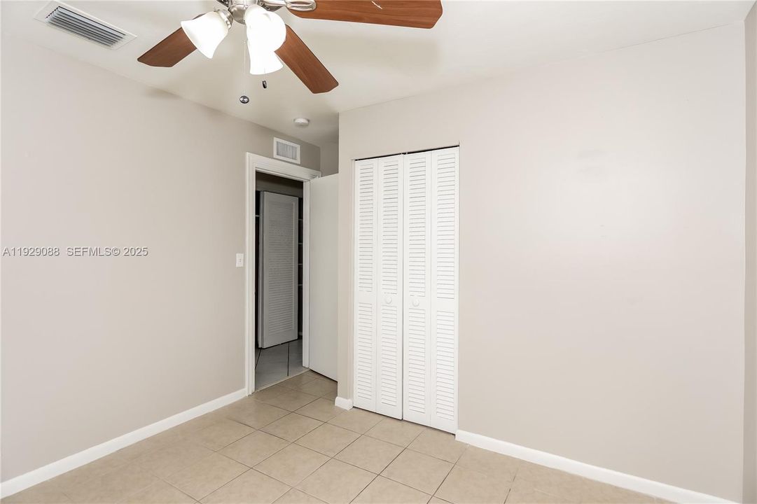 В аренду: $2,060 (2 спален, 1 ванн, 824 Квадратных фут)