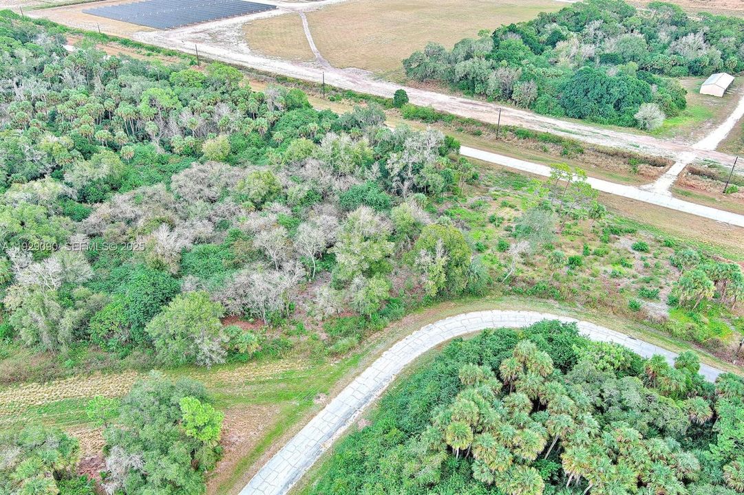 待售: $32,000 (0.27 acres)