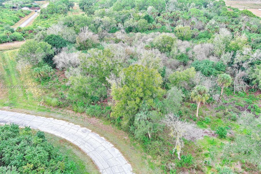 待售: $32,000 (0.27 acres)