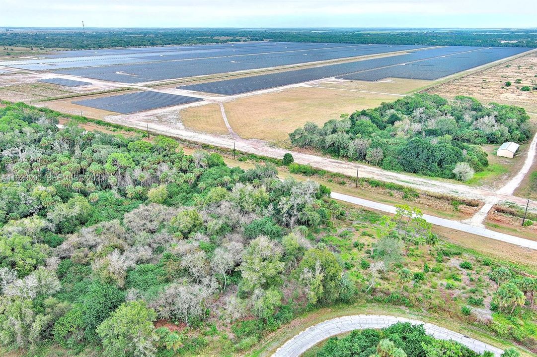 待售: $32,000 (0.27 acres)