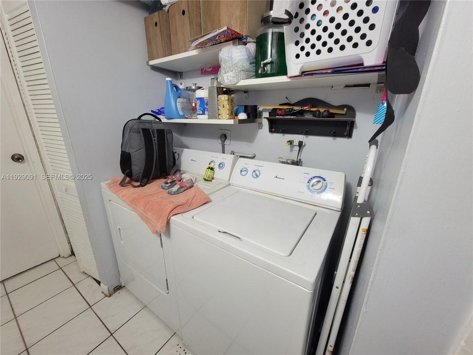 For Rent: $1,850 (2 beds, 2 baths, 1003 Square Feet)