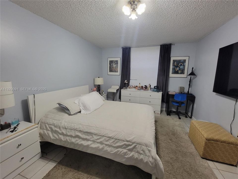 For Rent: $1,850 (2 beds, 2 baths, 1003 Square Feet)