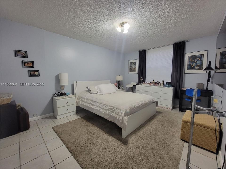 For Rent: $1,850 (2 beds, 2 baths, 1003 Square Feet)