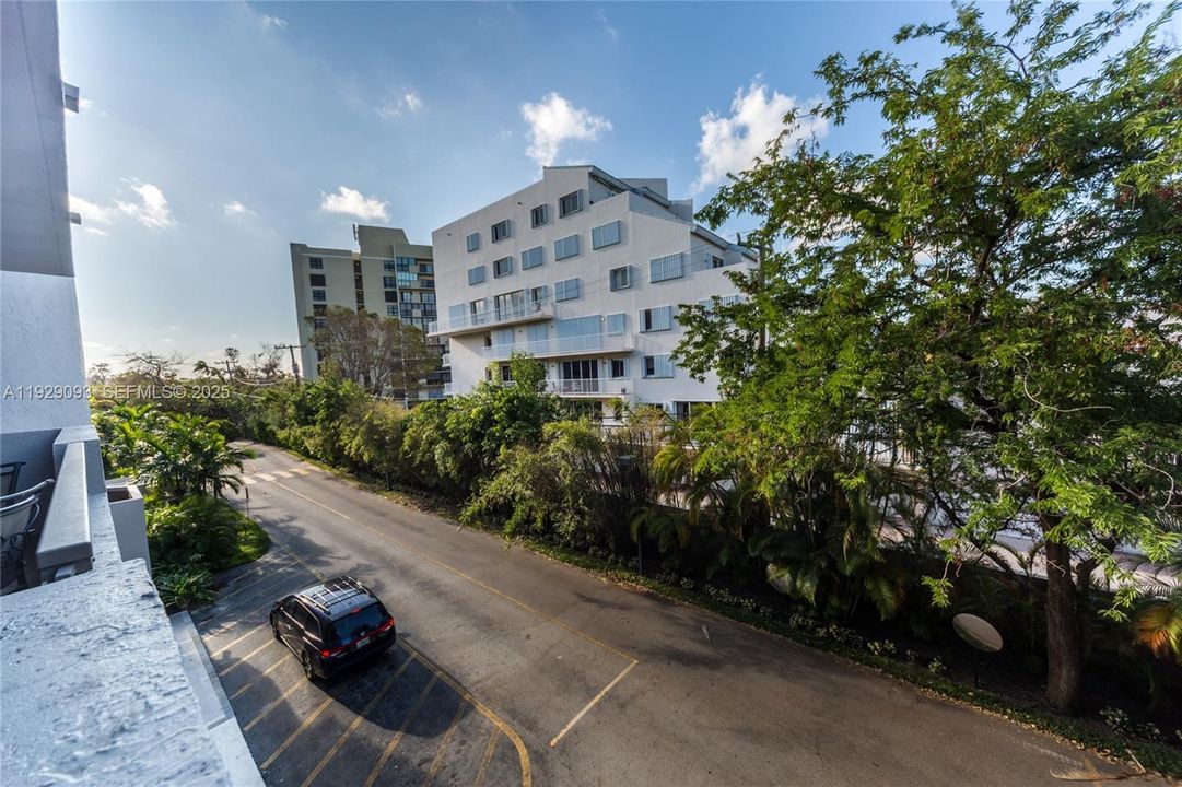 В аренду: $6,400 (3 спален, 2 ванн, 1600 Квадратных фут)