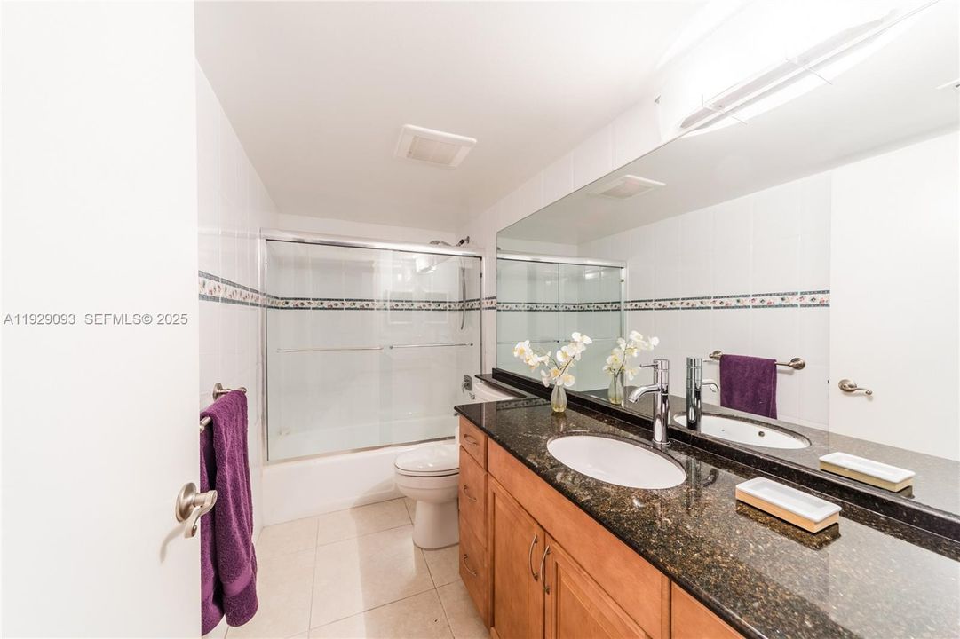 В аренду: $6,400 (3 спален, 2 ванн, 1600 Квадратных фут)