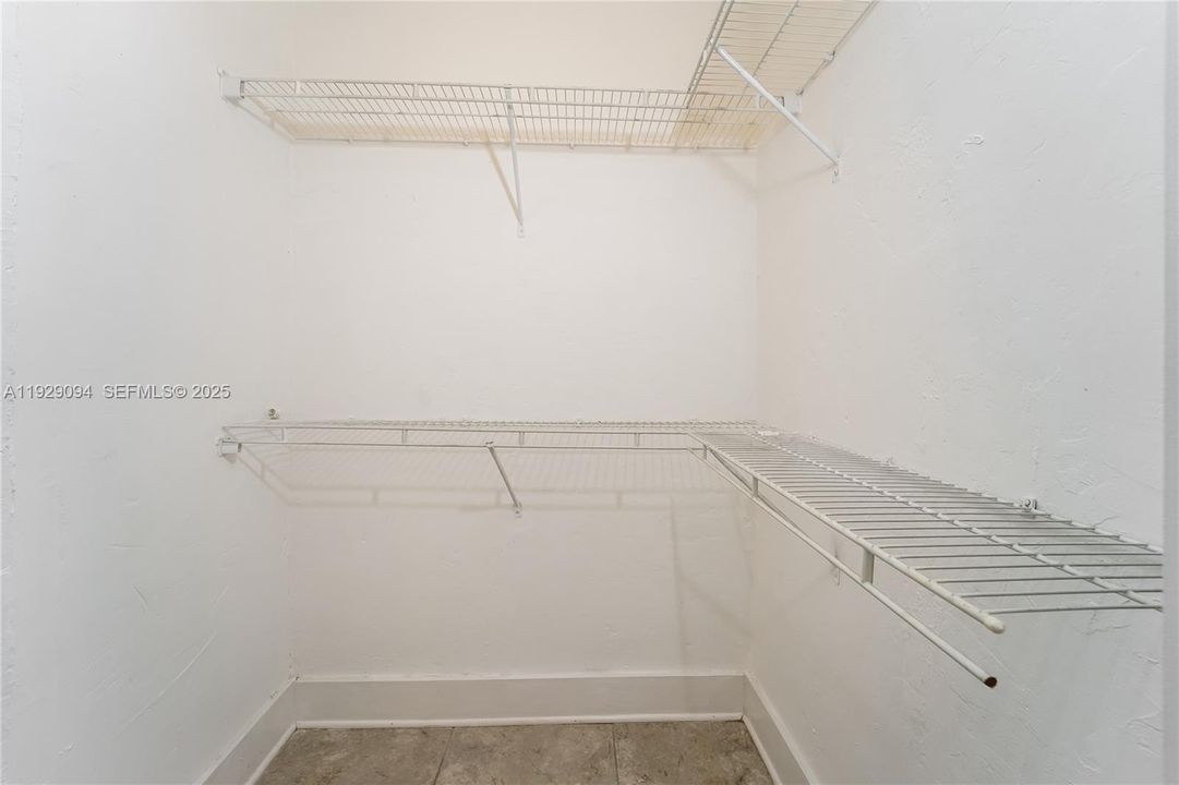 В аренду: $2,730 (2 спален, 2 ванн, 1229 Квадратных фут)