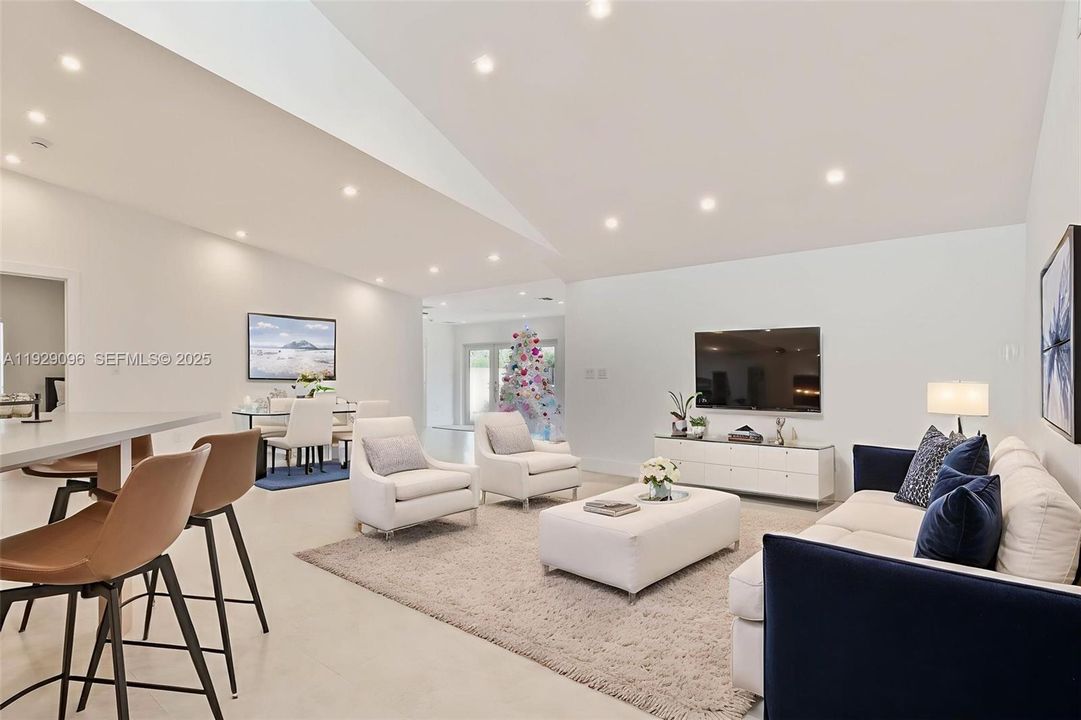 For Sale: $875,000 (4 beds, 2 baths, 2131 Square Feet)