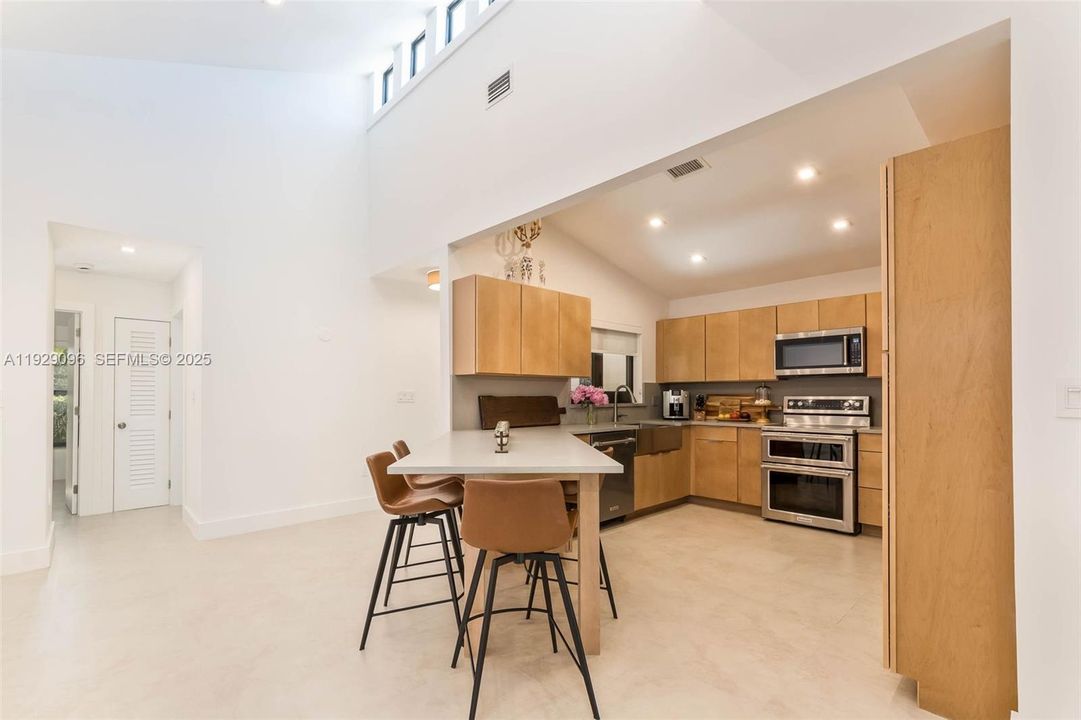 For Sale: $875,000 (4 beds, 2 baths, 2131 Square Feet)