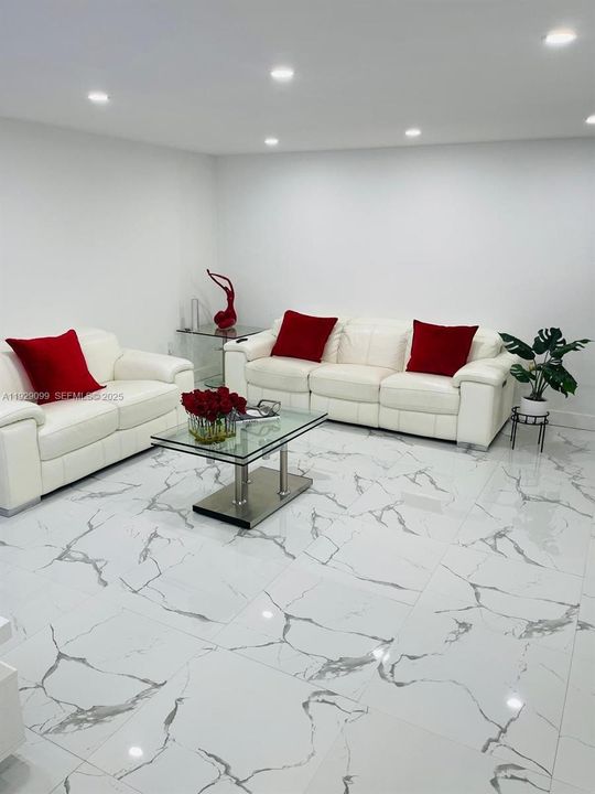 На продажу: $635,000 (3 спален, 2 ванн, 1286 Квадратных фут)