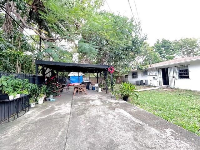 出租: $3,900 (3 贝兹, 2 浴室, 1814 平方英尺)