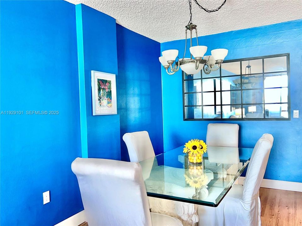 В аренду: $3,600 (1 спален, 1 ванн, 850 Квадратных фут)