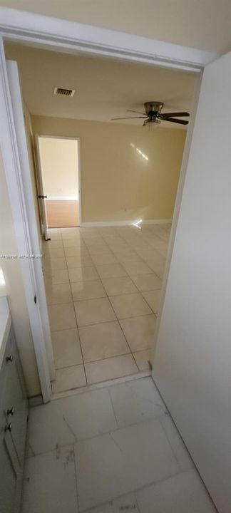 For Rent: $2,850 (3 beds, 2 baths, 1128 Square Feet)