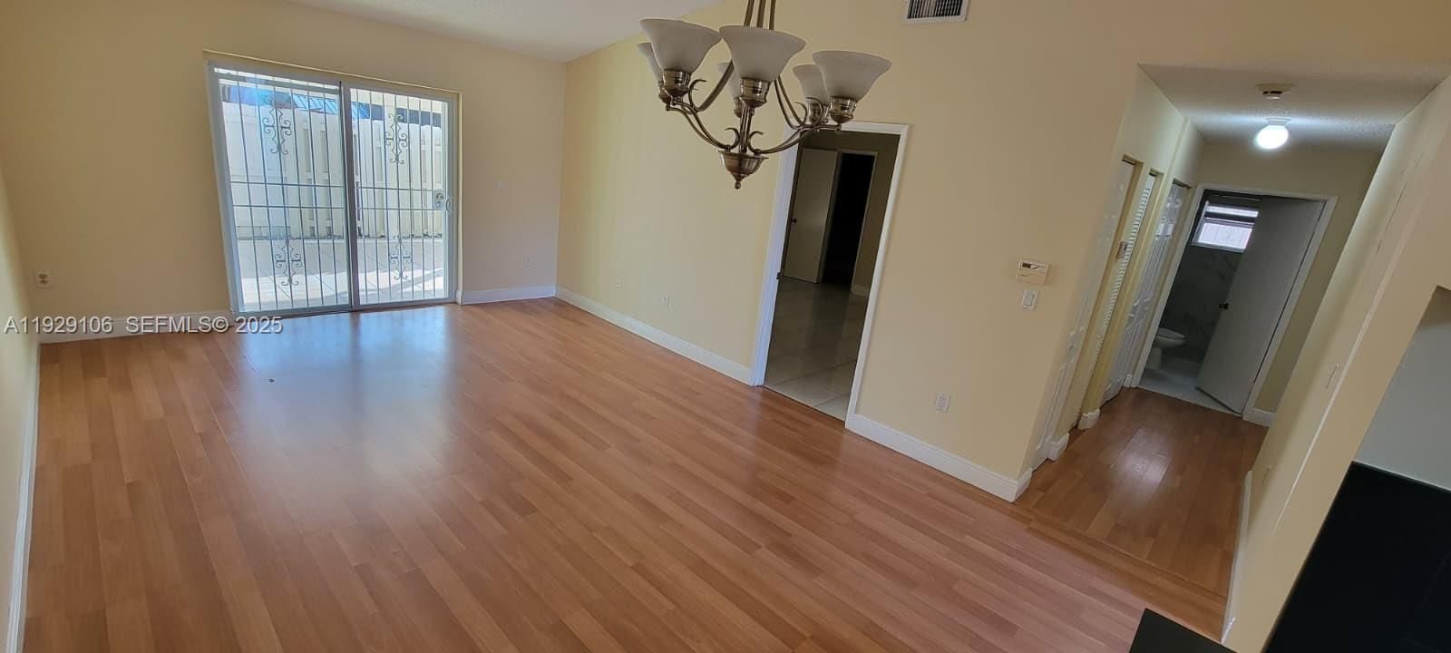 For Rent: $2,850 (3 beds, 2 baths, 1128 Square Feet)