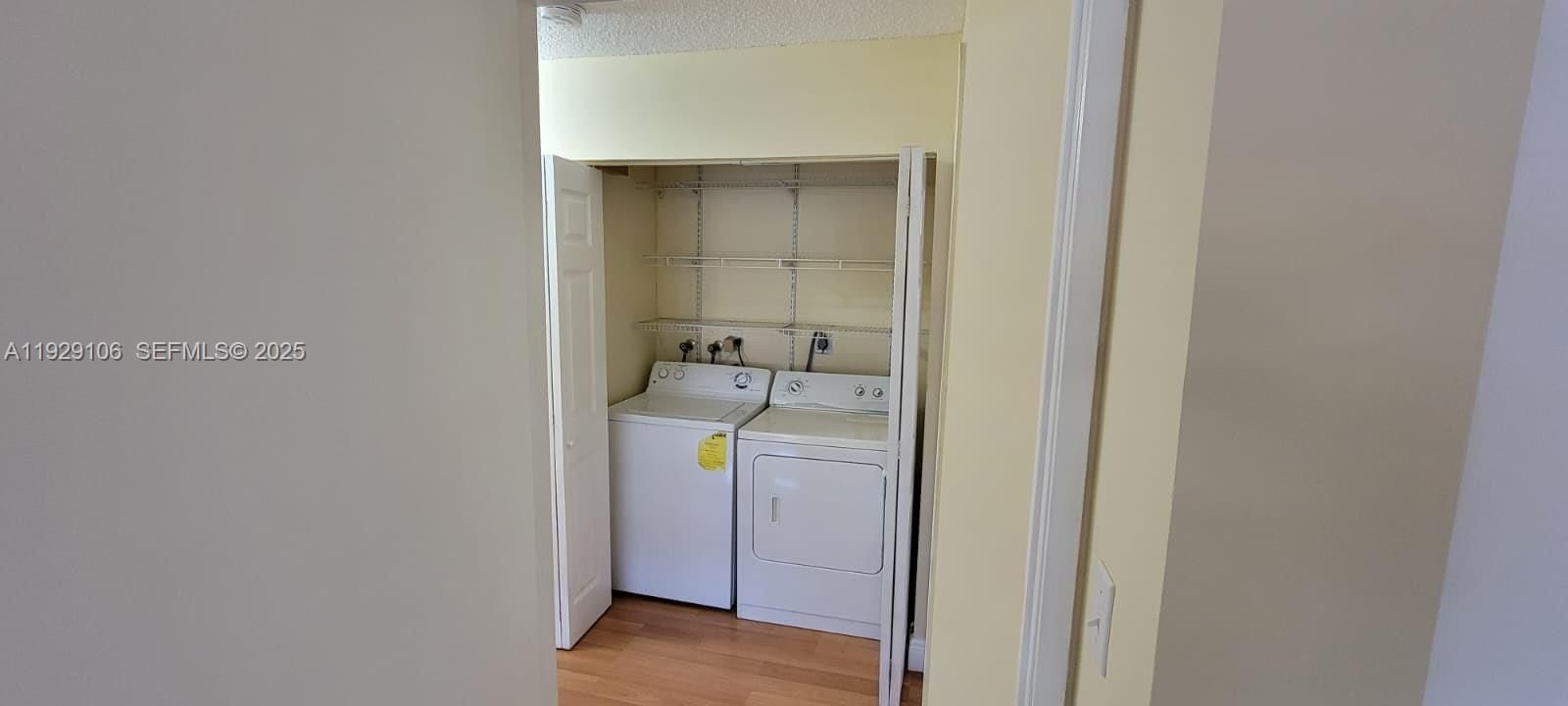 For Rent: $2,850 (3 beds, 2 baths, 1128 Square Feet)