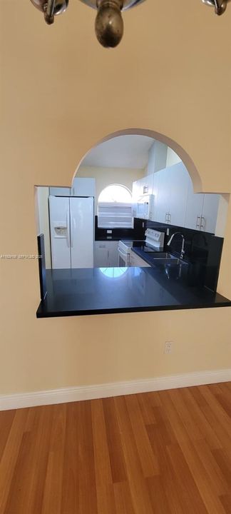 For Rent: $2,850 (3 beds, 2 baths, 1128 Square Feet)
