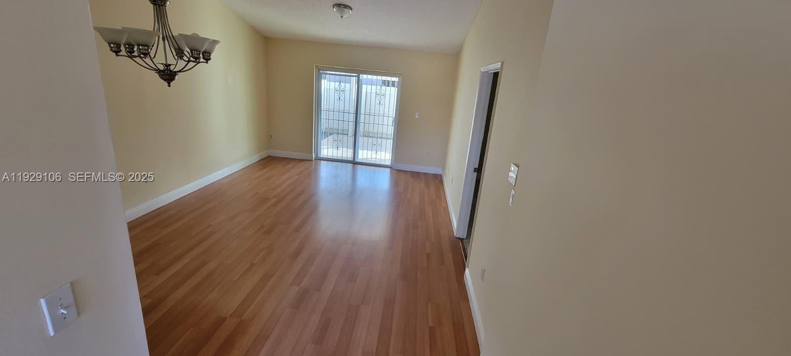 For Rent: $2,850 (3 beds, 2 baths, 1128 Square Feet)