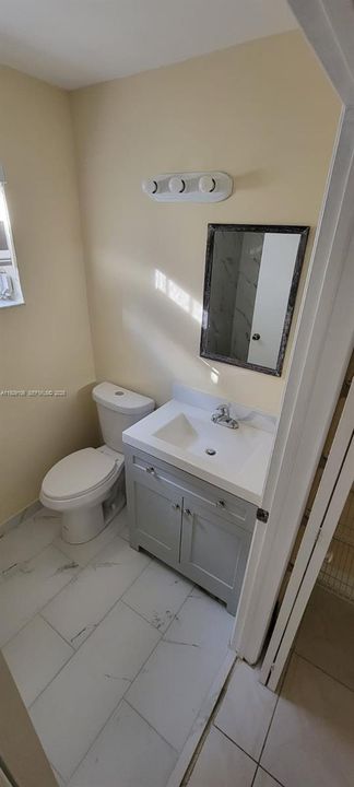 For Rent: $2,850 (3 beds, 2 baths, 1128 Square Feet)