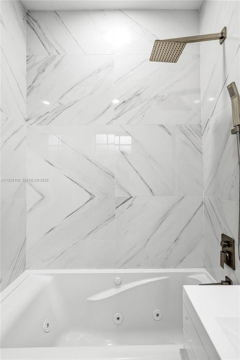 For Rent: $9,000 (4 beds, 3 baths, 2446 Square Feet)