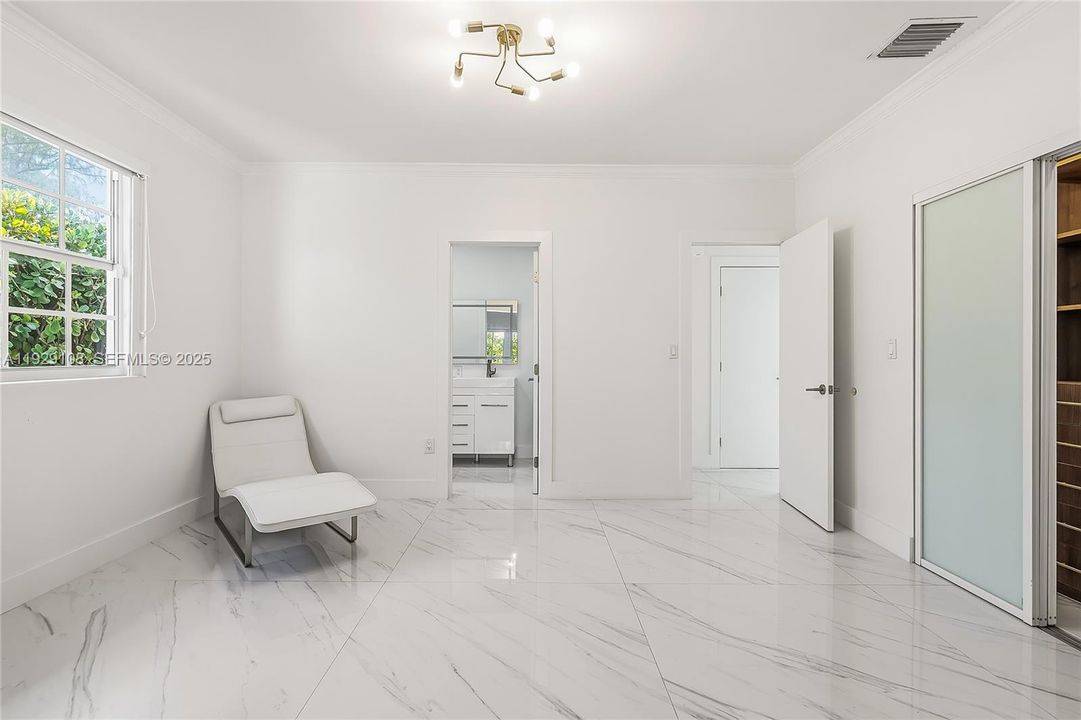 For Rent: $9,000 (4 beds, 3 baths, 2446 Square Feet)