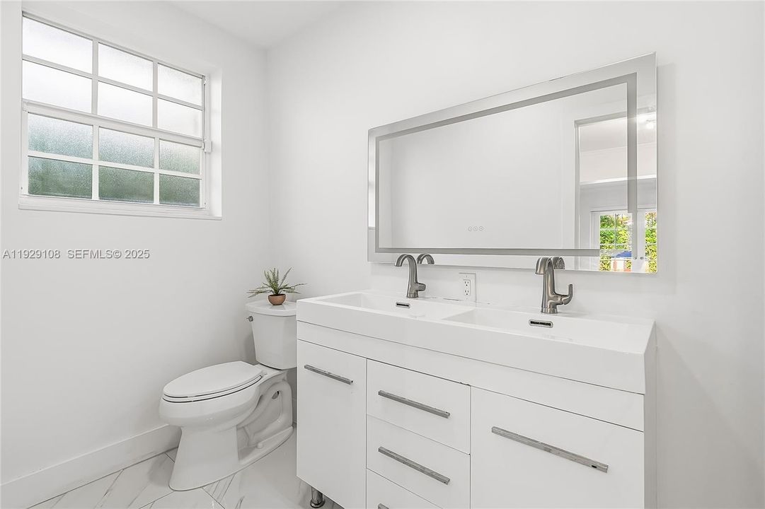 For Rent: $9,000 (4 beds, 3 baths, 2446 Square Feet)