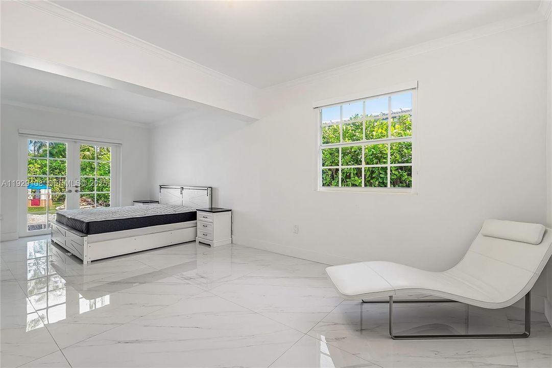 For Rent: $9,000 (4 beds, 3 baths, 2446 Square Feet)