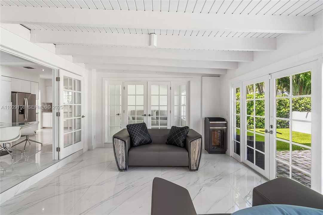 For Rent: $9,000 (4 beds, 3 baths, 2446 Square Feet)