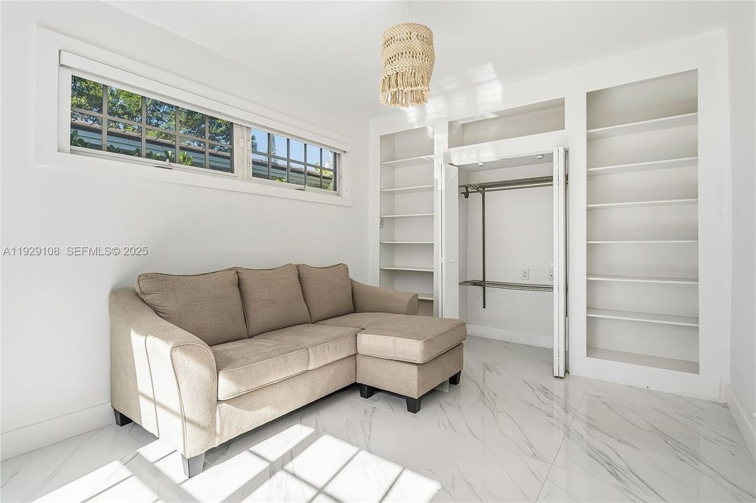 For Rent: $9,000 (4 beds, 3 baths, 2446 Square Feet)