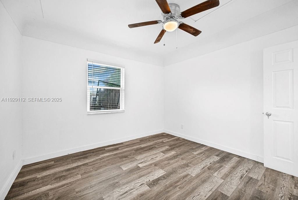 For Rent: $2,450 (3 beds, 1 baths, 2599 Square Feet)