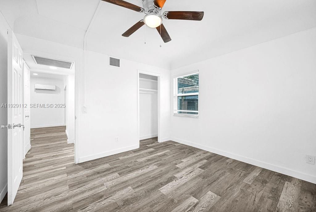 For Rent: $2,450 (3 beds, 1 baths, 2599 Square Feet)