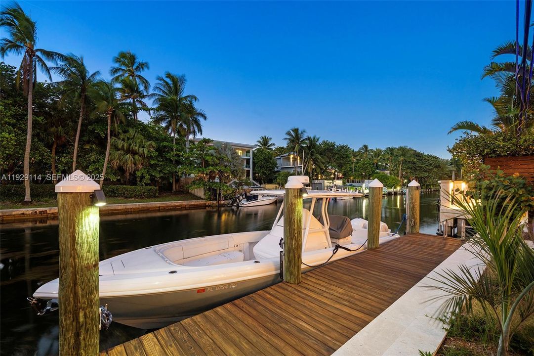 В аренду: $45,000 (4 спален, 4 ванн, 3665 Квадратных фут)