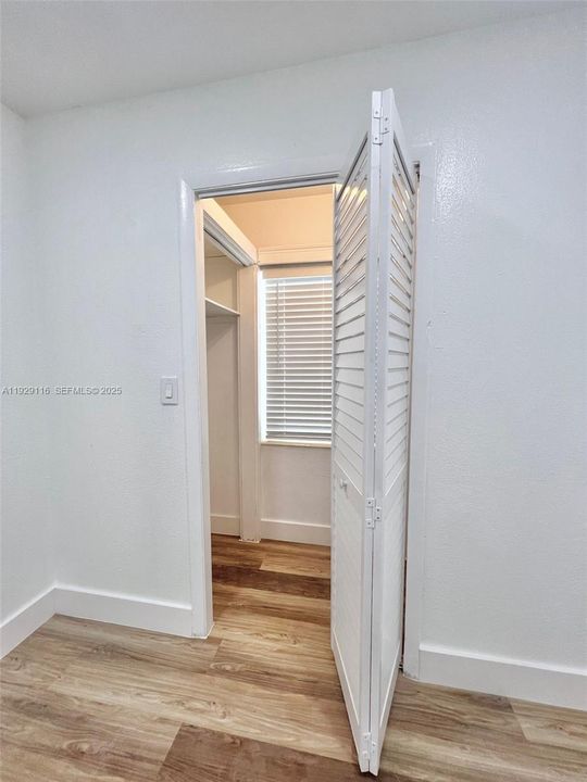 For Rent: $1,550 (0 beds, 1 baths, 550 Square Feet)