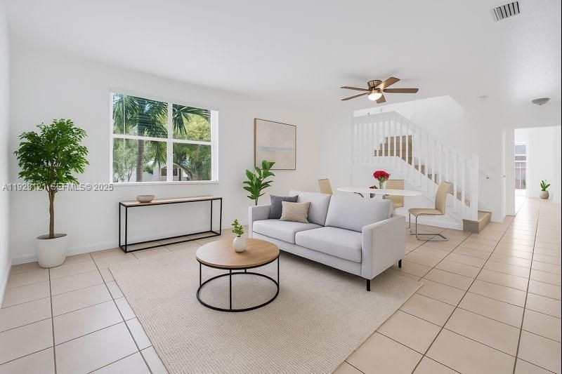 For Sale: $345,000 (2 beds, 2 baths, 1298 Square Feet)