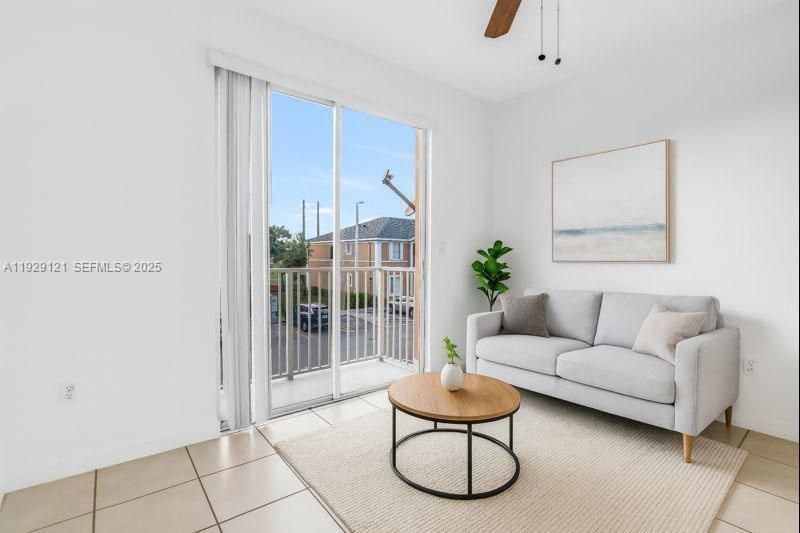 For Sale: $345,000 (2 beds, 2 baths, 1298 Square Feet)