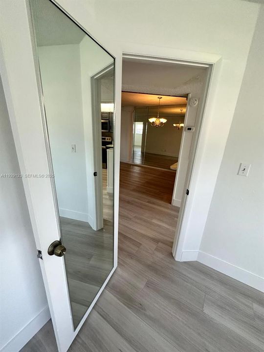 На продажу: $219,000 (2 спален, 2 ванн, 949 Квадратных фут)