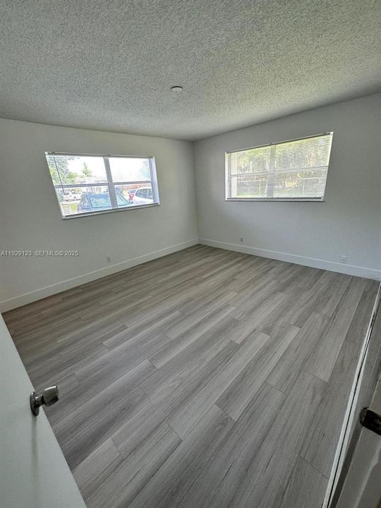 На продажу: $219,000 (2 спален, 2 ванн, 949 Квадратных фут)