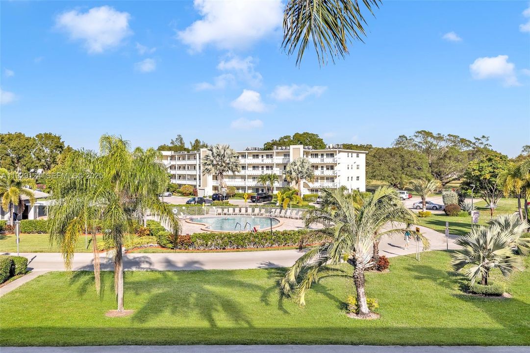 На продажу: $229,000 (2 спален, 2 ванн, 1000 Квадратных фут)