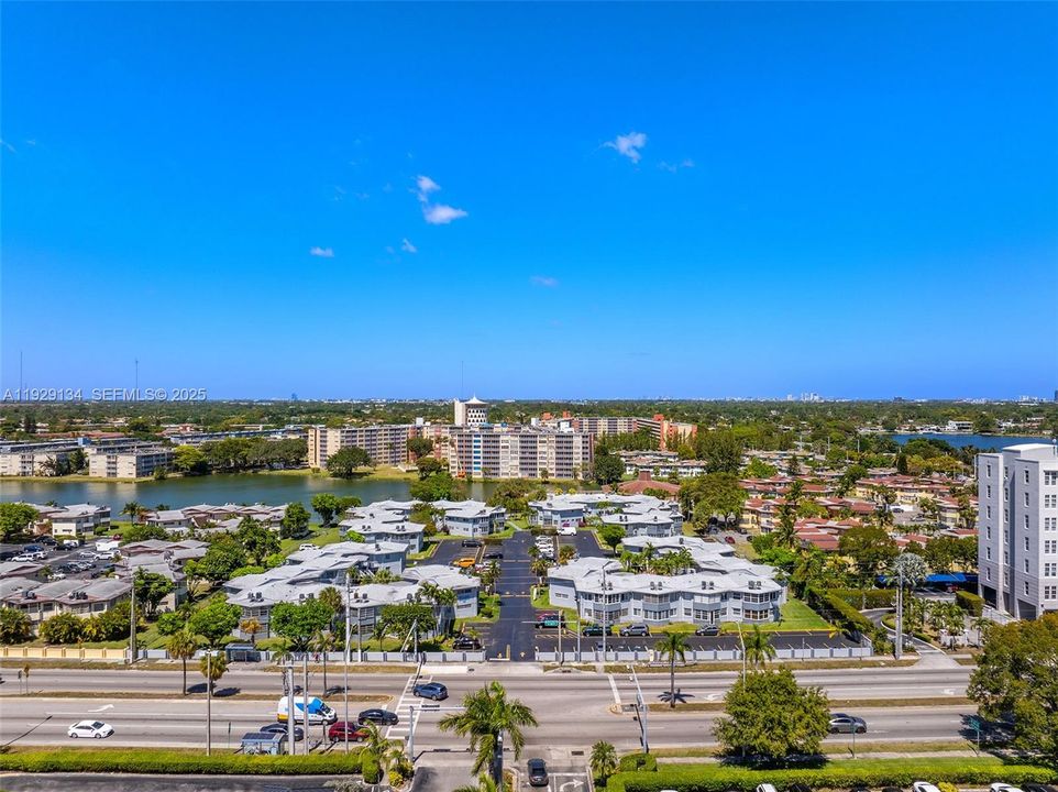 En Venta: $229,000 (2 camas, 2 baños, 935 Pies cuadrados)