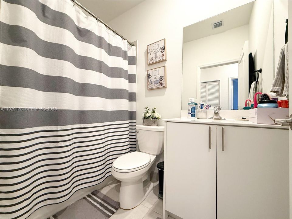 В аренду: $2,800 (3 спален, 2 ванн, 1483 Квадратных фут)