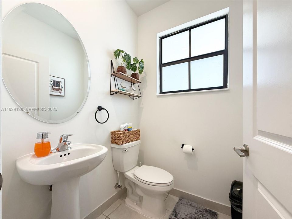 В аренду: $2,800 (3 спален, 2 ванн, 1483 Квадратных фут)