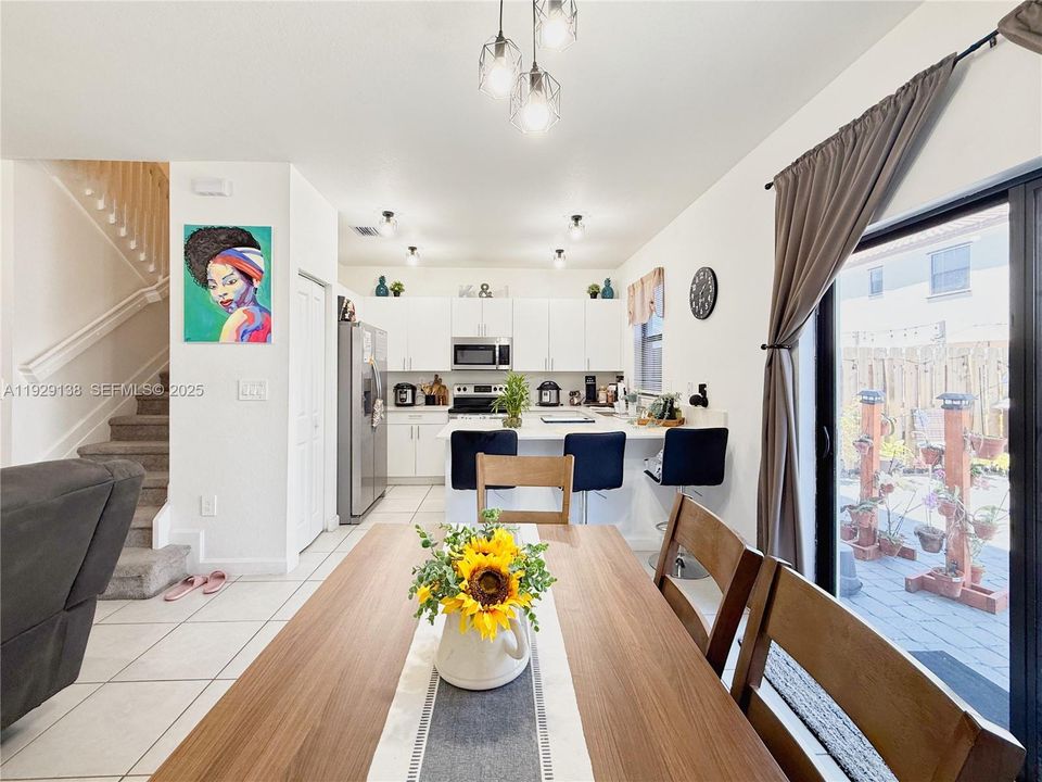 В аренду: $2,800 (3 спален, 2 ванн, 1483 Квадратных фут)