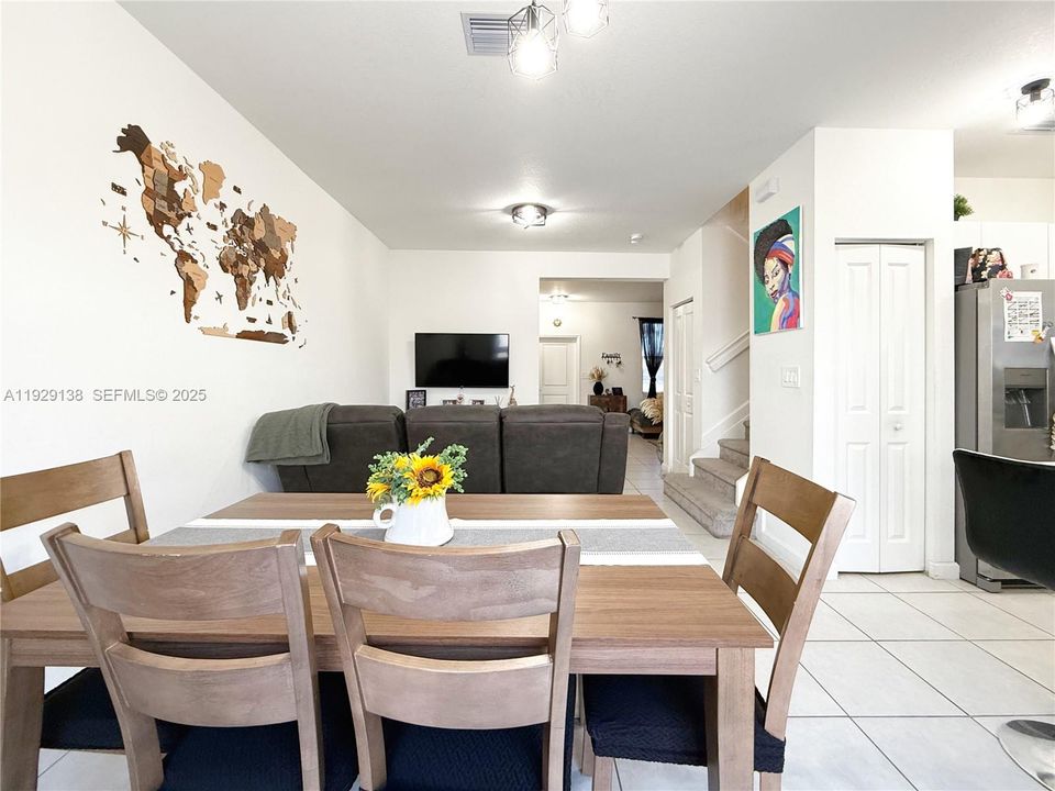 В аренду: $2,800 (3 спален, 2 ванн, 1483 Квадратных фут)