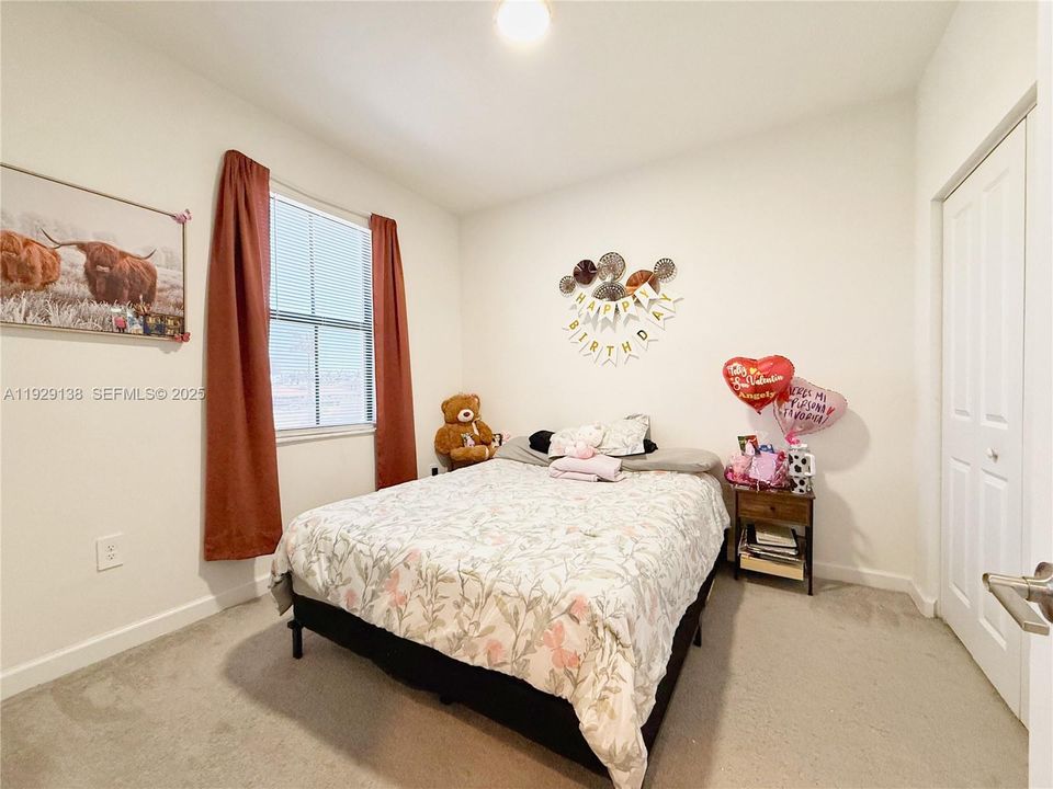 В аренду: $2,800 (3 спален, 2 ванн, 1483 Квадратных фут)