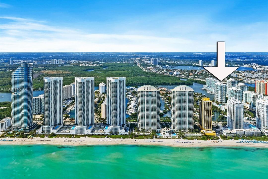 На продажу: $2,699,000 (3 спален, 3 ванн, 3780 Квадратных фут)